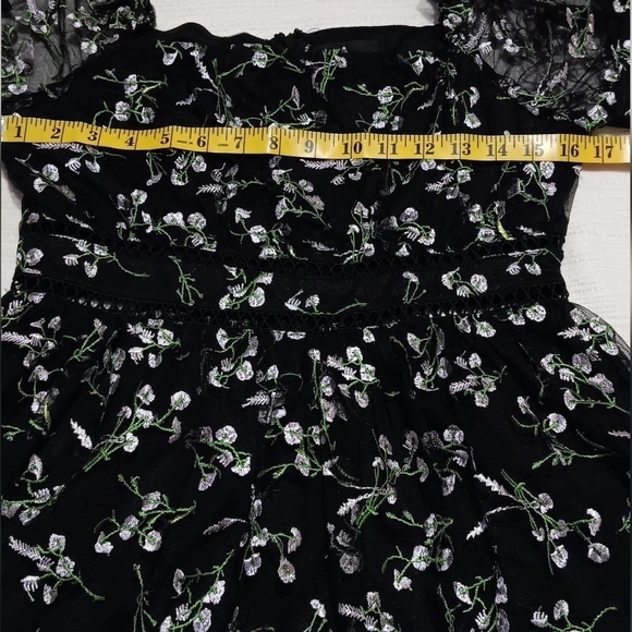 NWOT lulus Radiant Love Black Embroidered Skater Dress Size M - Picture 9 of 13